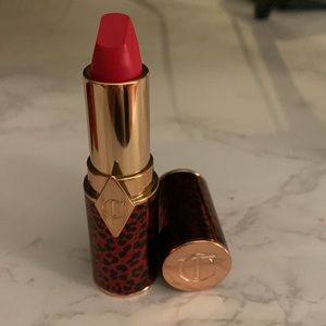 Charlotte Tilbury lipstick in Patsy Red